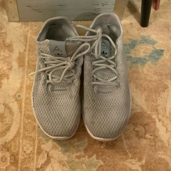 shoes with hu on them